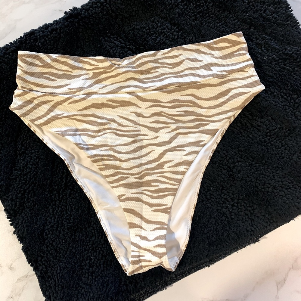 Aerie animal print Sz XL